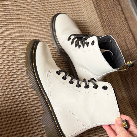 Dr. Martens White Leather Boots with Black Accents - Picture 6 of 7